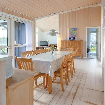 Amazing In With Kitchen *